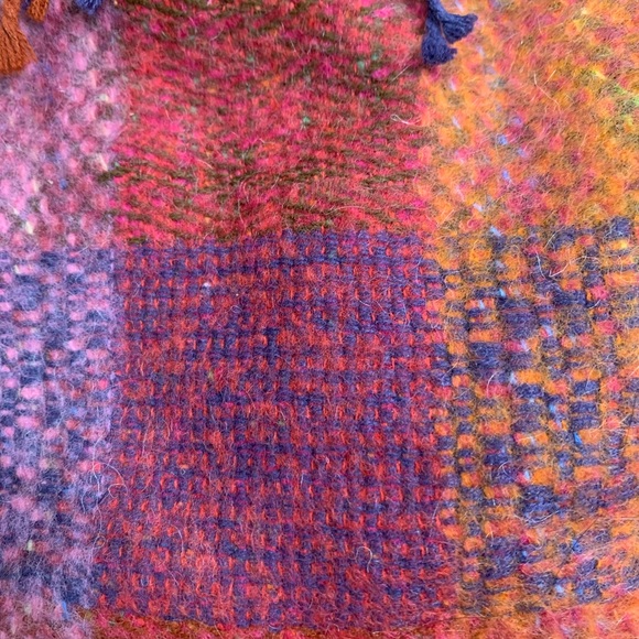 Descours Paris Scarf - Picture 4 of 4